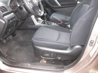 2015 Subaru Forester, $11900. Photo 5