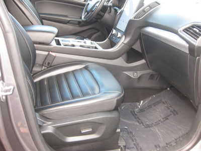 2022 Ford Edge, $22900. Photo 6