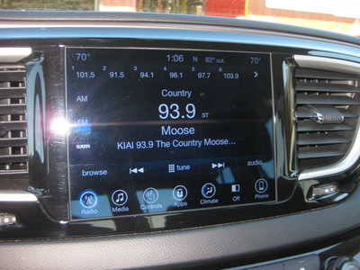 2017 Chrysler Pacifica, $16900. Photo 9