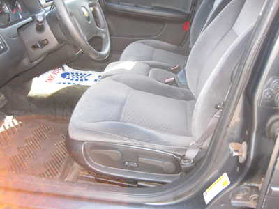 2011 Chevrolet Impala, $9995. Photo 5
