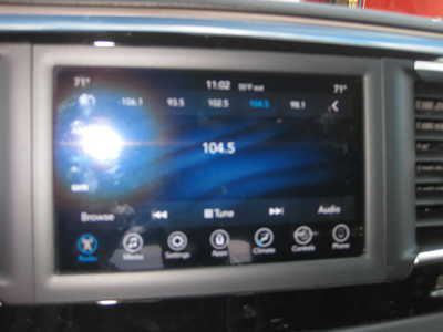 2018 Chrysler Pacifica, $17900. Photo 9