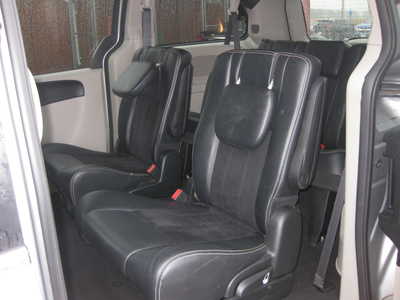 2018 Dodge Caravan, Grand, $13900. Photo 7