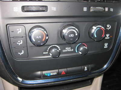 2018 Dodge Caravan, Grand, $13900. Photo 10