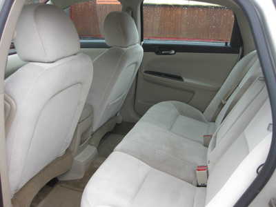 2009 Chevrolet Impala, $8995. Photo 6