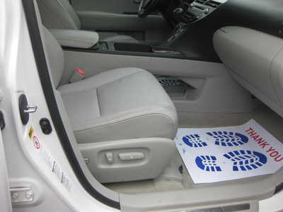 2011 Lexus RX Series, $16900. Photo 6