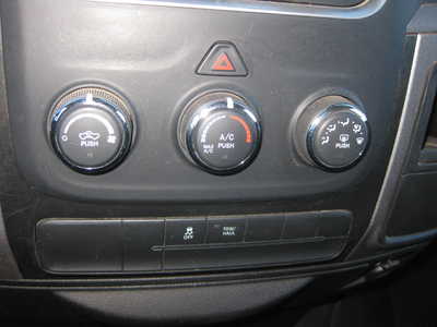 2014 RAM 1500 Ext Cab, $13900. Photo 11