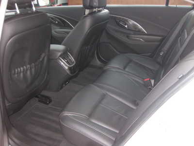 2014 Buick LaCrosse, $11900. Photo 7