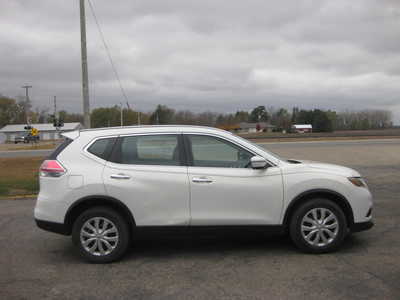 2014 Nissan Rogue, $3995. Photo 3