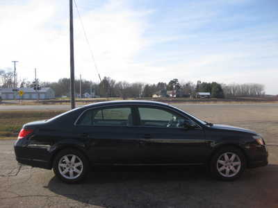 2006 Toyota Avalon, $8995. Photo 3
