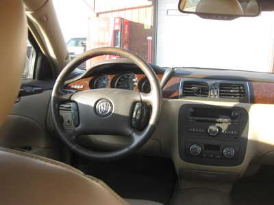 2011 Buick Lucerne, $11900. Photo 7