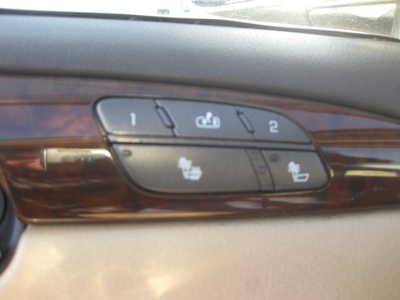 2011 Buick Lucerne, $11900. Photo 8