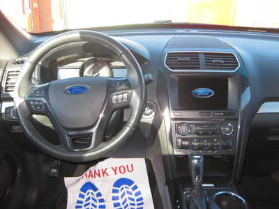 2017 Ford Explorer, $14900. Photo 8