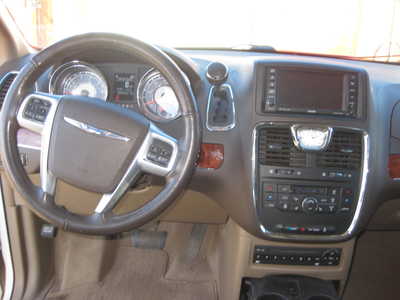 2012 Chrysler Town & Country, $2995. Photo 10