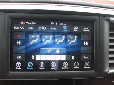 2019 Chrysler Pacifica, $15900. Photo 12