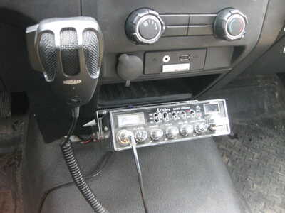 2013 Ford F150 Reg Cab, $11900. Photo 9