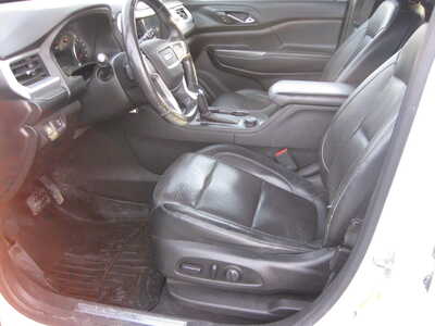 2018 GMC Acadia, $6995. Photo 5