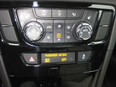 2019 Buick Encore, $19900. Photo 9