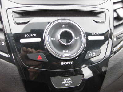 2014 Ford Fiesta, $4995. Photo 9