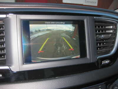 2020 Chrysler Voyager, $15900. Photo 12