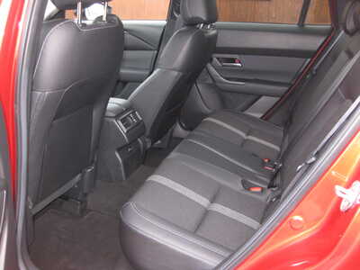 2025 Mazda CX-50, $25900. Photo 6