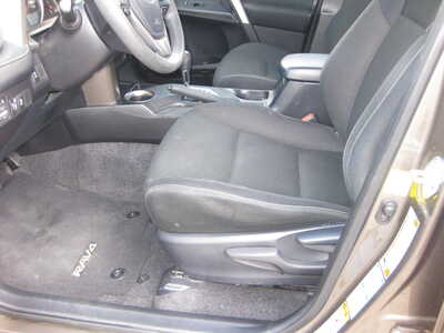 2015 Toyota RAV4, $17900. Photo 5
