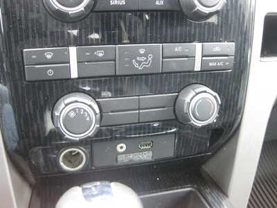 2010 Ford F150 Crew Cab, $14900. Photo 8