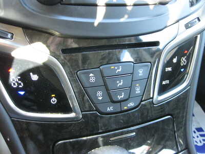 2014 Buick LaCrosse, $9995. Photo 9