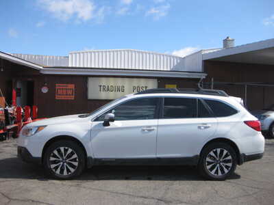 2015 Subaru Outback, $12900. Photo 1
