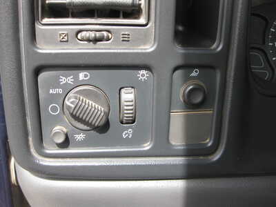 2005 Chevrolet 2500 Reg Cab, $7995. Photo 11