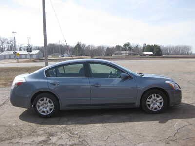 2012 Nissan Altima, $5500. Photo 3