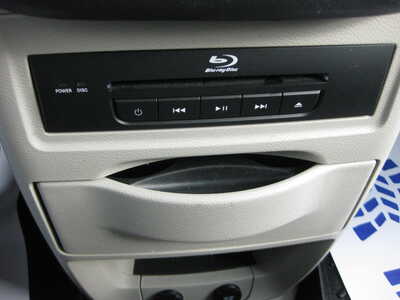 2014 Chrysler Town & Country, $11900. Photo 11