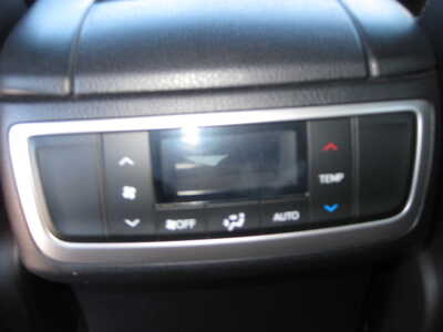 2016 Toyota Highlander, $22900. Photo 9