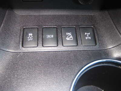 2016 Toyota Highlander, $22900. Photo 12