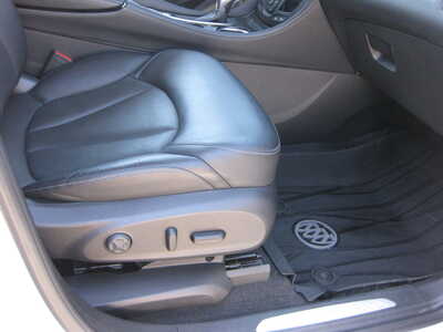 2020 Buick Envision, $18900. Photo 6