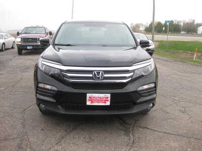 2016 Honda Pilot, $18900. Photo 2