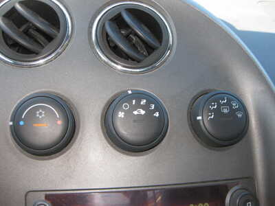 2008 Pontiac Solstice, $8995. Photo 9