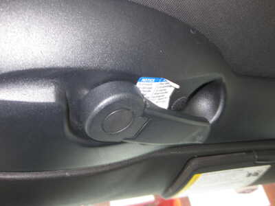 2008 Pontiac Solstice, $8995. Photo 11