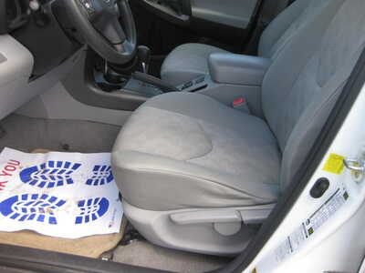 2012 Toyota RAV4, $12900. Photo 5