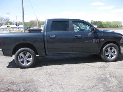 2017 RAM 1500 Crew Cab, $18900. Photo 2