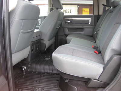 2017 RAM 1500 Crew Cab, $18900. Photo 6