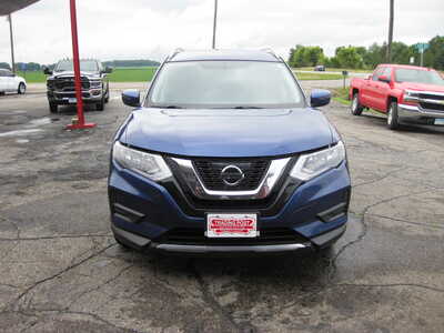 2017 Nissan Rogue, $8995. Photo 2