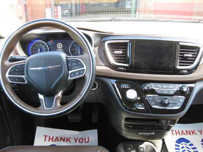 2018 Chrysler Pacifica, $19900. Photo 11