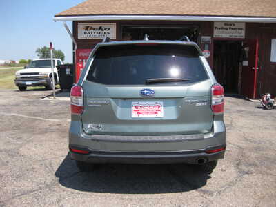 2016 Subaru Forester, $14900. Photo 4