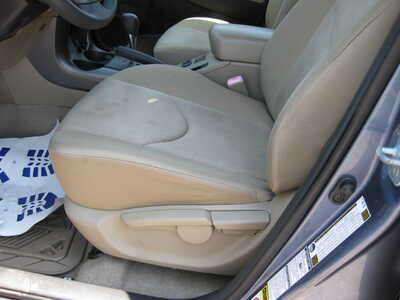 2010 Toyota RAV4, $11900. Photo 5