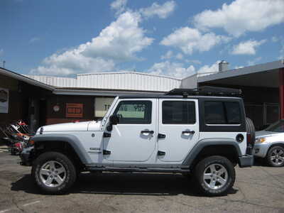 2018 Jeep Wrangler Unlimited, $15900. Photo 1