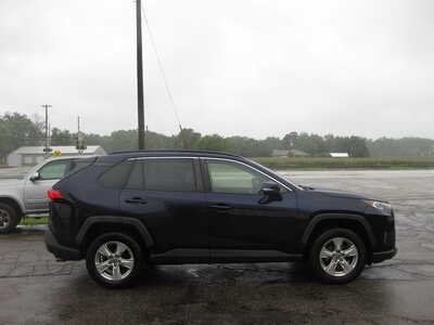 2019 Toyota RAV4, $18900. Photo 3