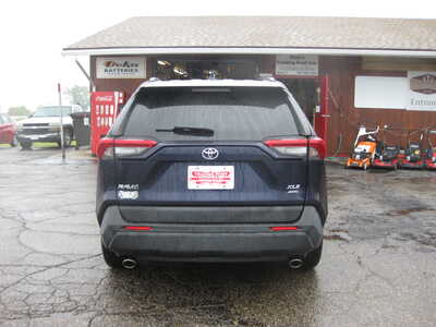 2019 Toyota RAV4, $18900. Photo 4