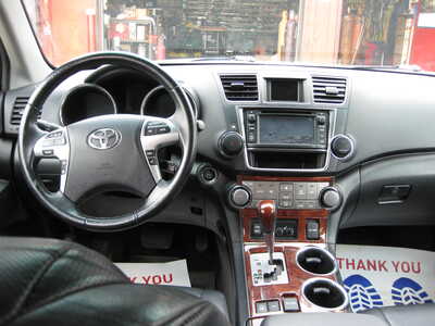 2013 Toyota Highlander, $16900. Photo 8