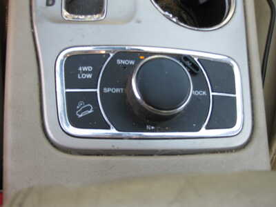 2011 Jeep Grand Cherokee, $1495. Photo 8