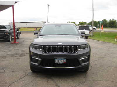 2023 Jeep Grand Cherokee, $29900. Photo 2